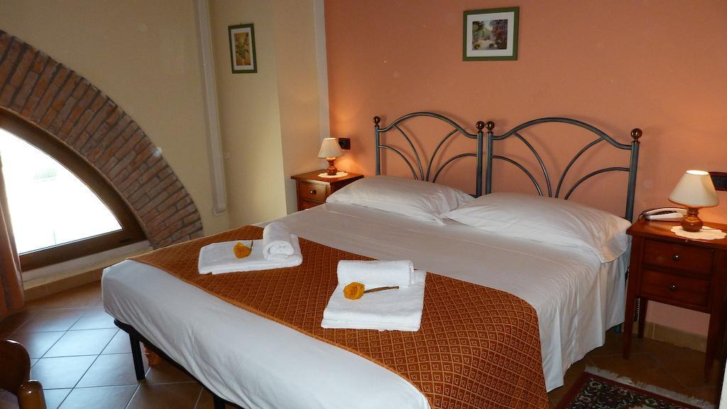 Agriturismo Ai Due Volti Dossobuono Δωμάτιο φωτογραφία